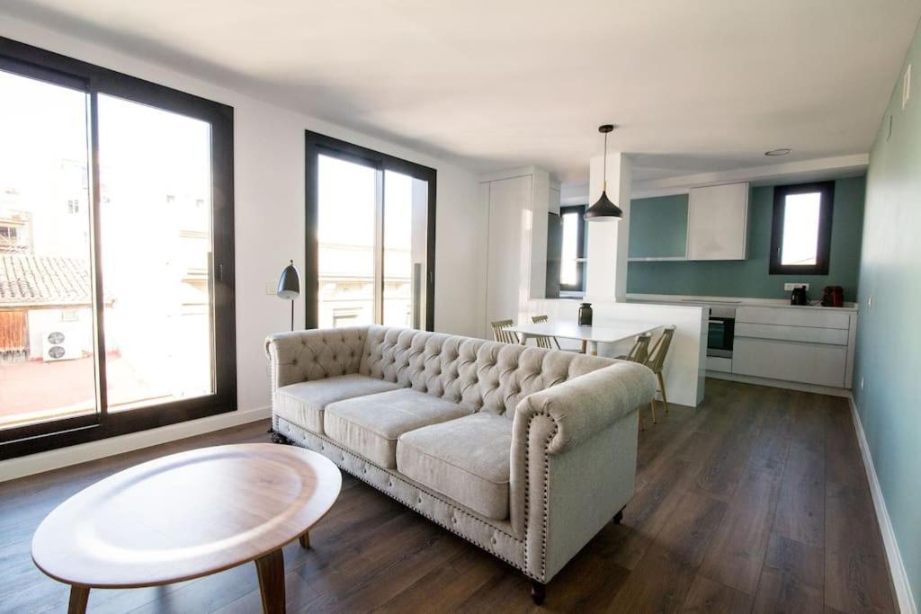 3-2 Apartamento De Diseno En El Centro De Reus Apartment Ngoại thất bức ảnh