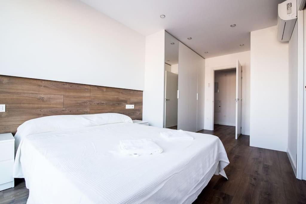 3-2 Apartamento De Diseno En El Centro De Reus Apartment Ngoại thất bức ảnh